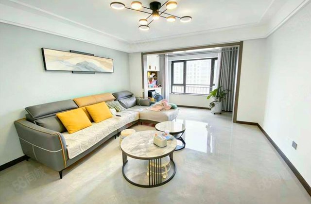 万科朗润园北区3室2厅123.96㎡148万二手房图片