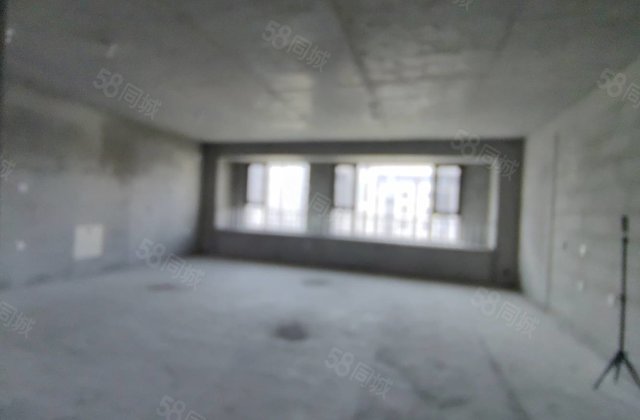 众成名园4室2厅172㎡117万二手房图片