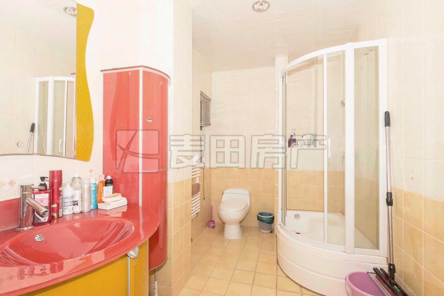 潤千秋佳苑6室3廳3衛(wèi)223㎡南北1650萬