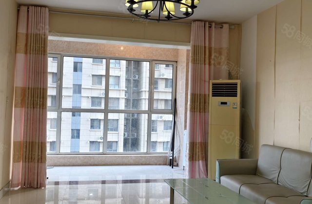 我的个天奶奶真便宜 免大税 客厅整个落地窗 小区环境特别棒！