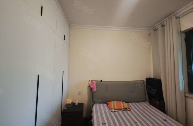 百合新城 第三实验 集美一品 三室精装 带车位 无遮挡