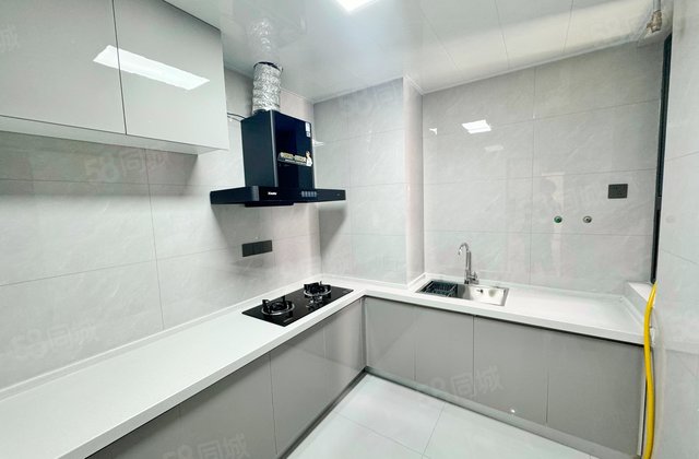 洛兹品阁2室2厅72.33㎡56万二手房图片