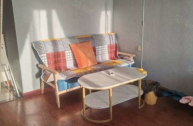 划东昌总部1.1类~京都商城~民水民电~电梯房~一居室