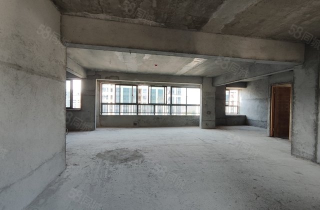 康城一品4室2厅131.5㎡113万二手房图片