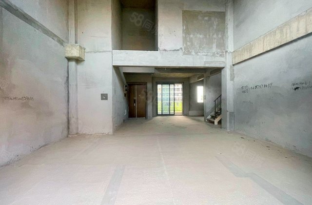 长房越秀星悦荟4室2厅141㎡180万二手房图片