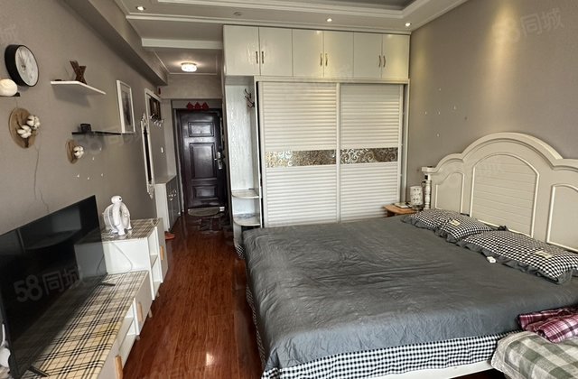 紫云国际1室0厅40㎡18万二手房图片