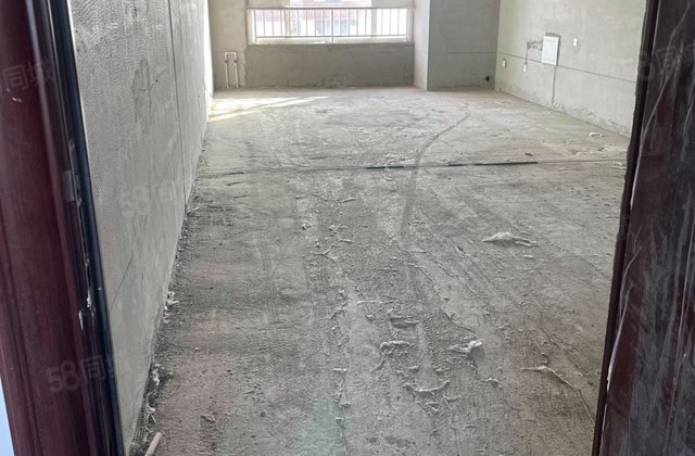 佶地国际B2区3室2厅137㎡87万二手房图片