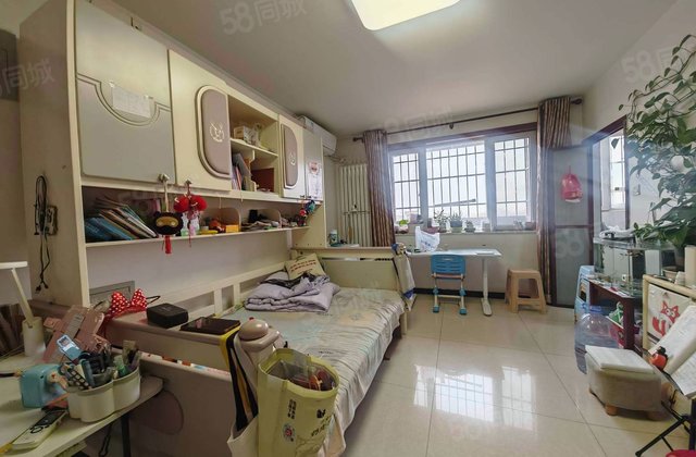 顺丰大街16号院2室1厅80㎡142万二手房图片