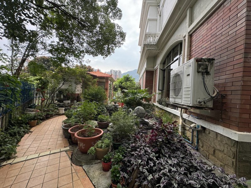 韶关碧桂园(别墅)4室2厅4卫226㎡南205万