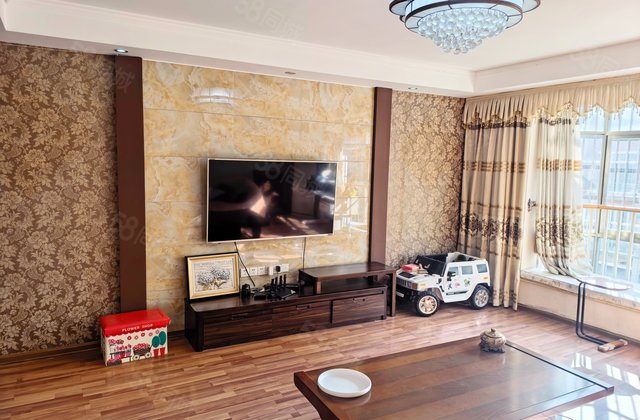 金星公寓3室2厅134㎡110万二手房图片