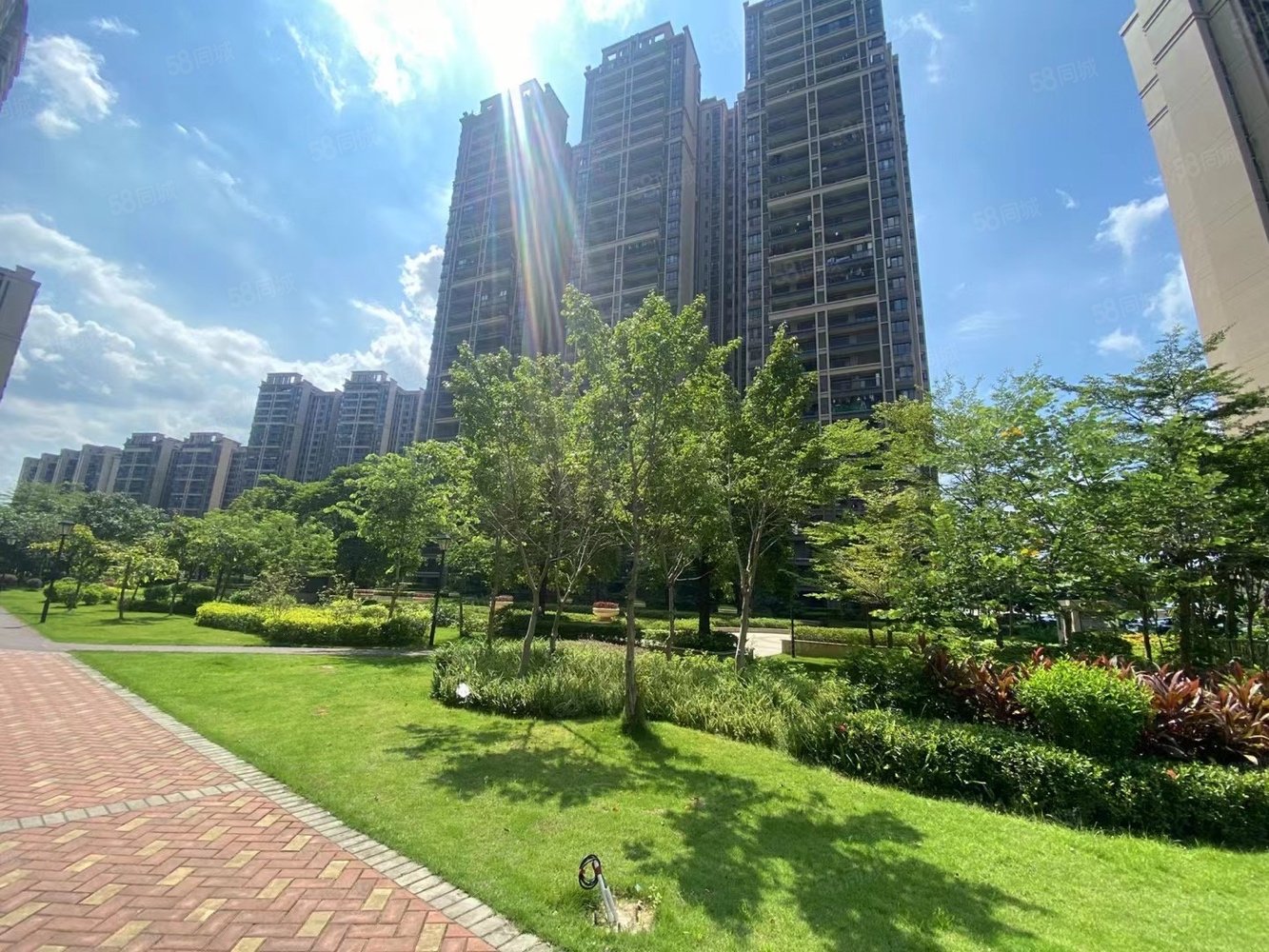 珠光御景山水城商品住宅带电梯高楼层采光充足房龄新