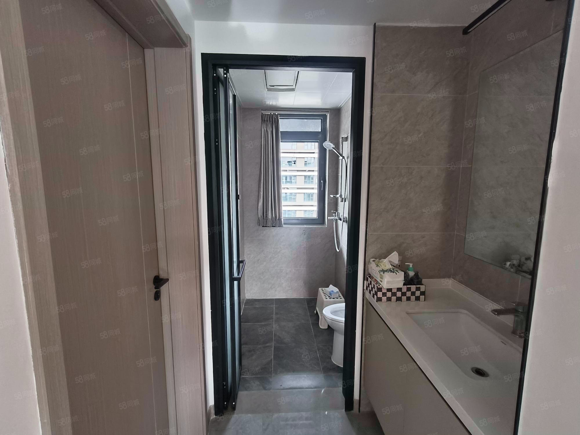 越秀天恒懷山府(1號院)4室2廳2衛(wèi)141.23㎡南北480萬