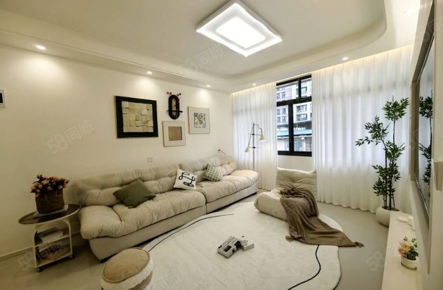 中银港3室2厅80㎡48万二手房图片