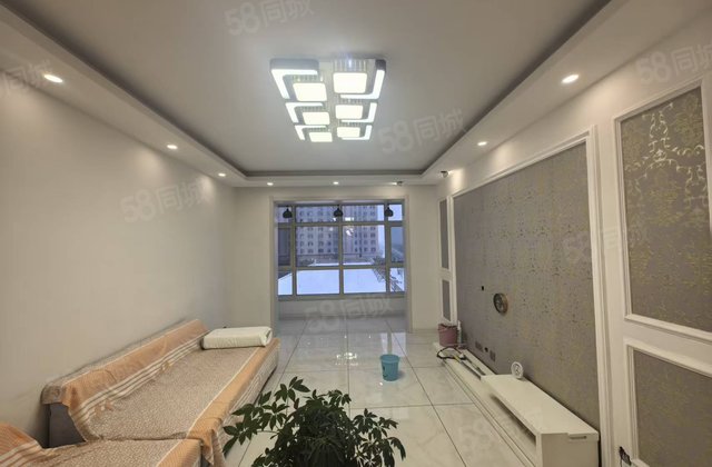 双兴福悦湾2室1厅115㎡57.6万二手房图片