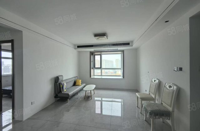 老文轩 羡林苑小区 商品房 精装四居室 带车位 156万