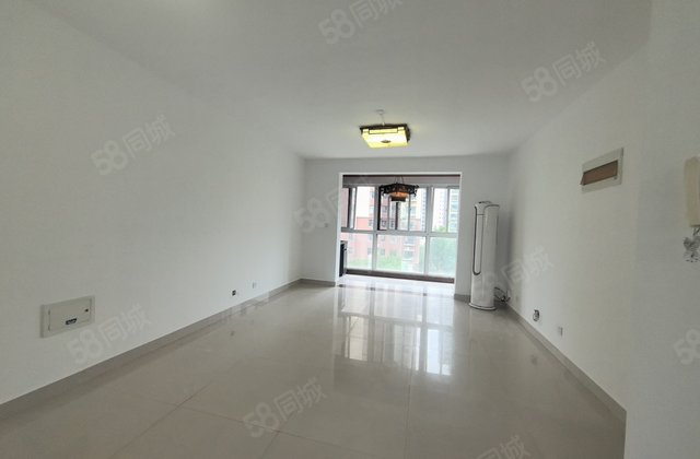 锦绣学府对过 书香东郡三室两卫赠车储免大税 随时看房 着急出