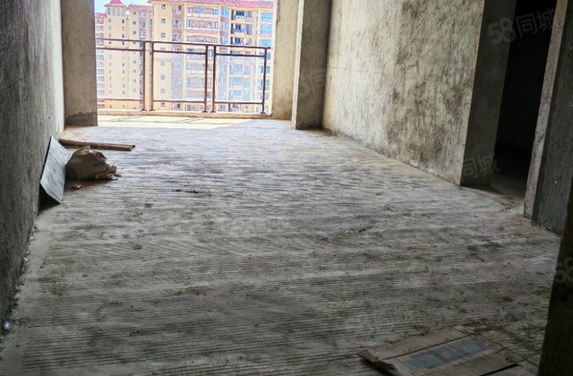 金霖华庭4室2厅123㎡48万二手房图片