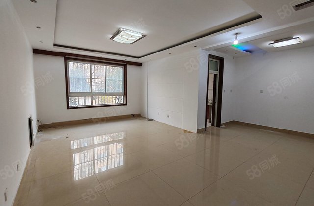 急售 湖边 名人苑二期 3室2卫 三室朝阳 好楼层