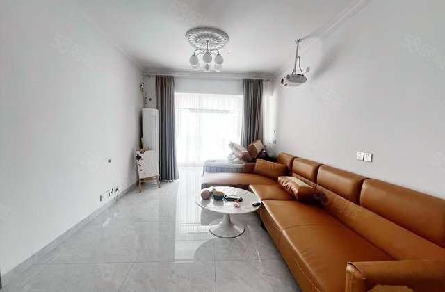 龙光玖誉府3室2厅96.46㎡75万二手房图片