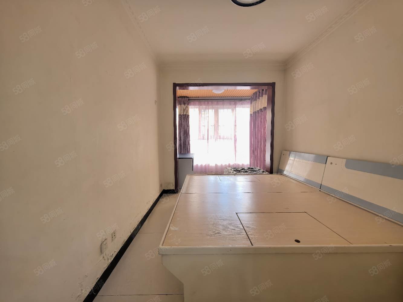 塞维利亚3室2厅2卫138㎡南北165万