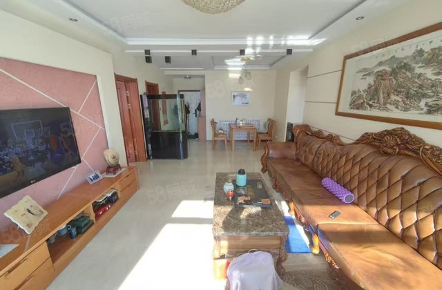 华威尚品国际3室2厅139.48㎡65万二手房图片