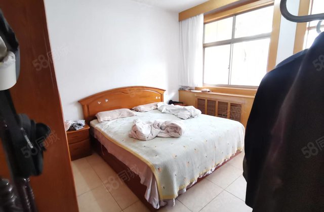 兴华路   东昌中学 市委大院 三楼 停车特别方便 领秀城