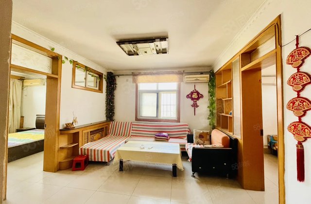 单价4开头香江站前街火车站    铁路安民 柳泉 三室边户