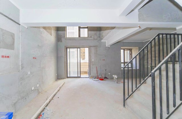 世茂璀璨天城(一期)3室2厅86㎡205万二手房图片