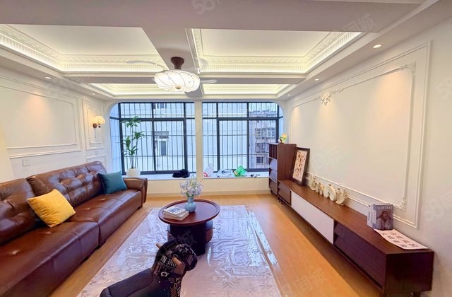 春城路68号小区4室2厅82.08㎡76万二手房图片