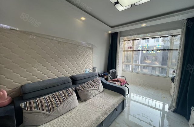 格林小城1室1厅68㎡26.8万二手房图片