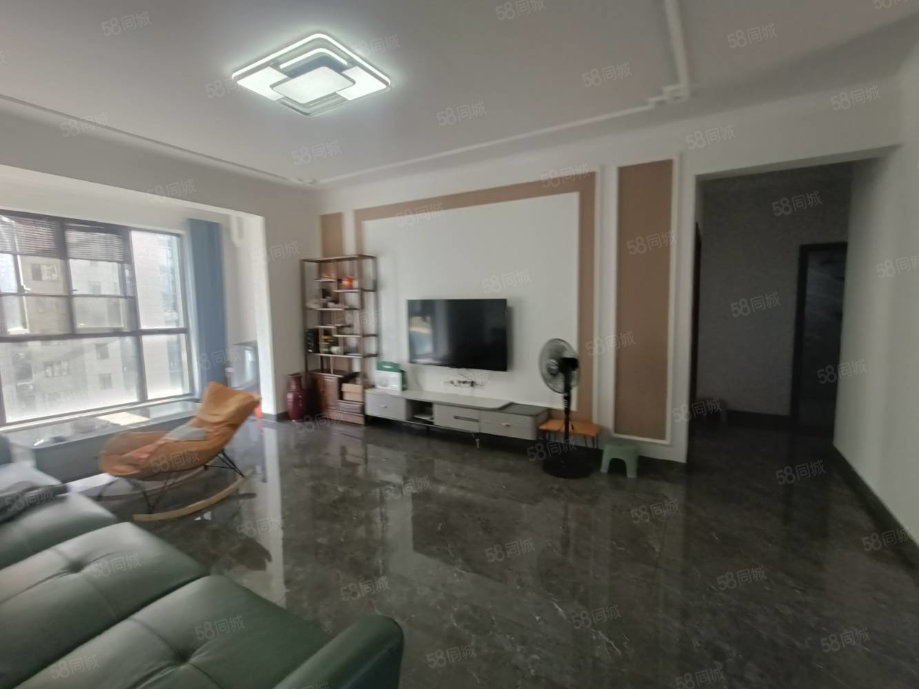 东投中央城3室2厅2卫127㎡南北99.5万