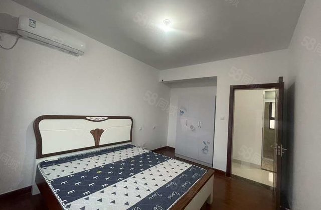 急售   实验，时代中通豪园赠送车位储藏室