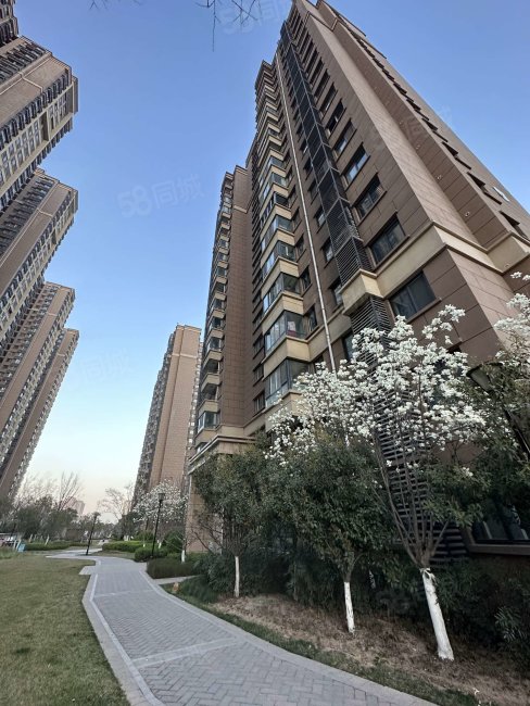 正南朝向 电梯房 临地铁 中间楼层采光好,隆源国际城b区-西安58同城