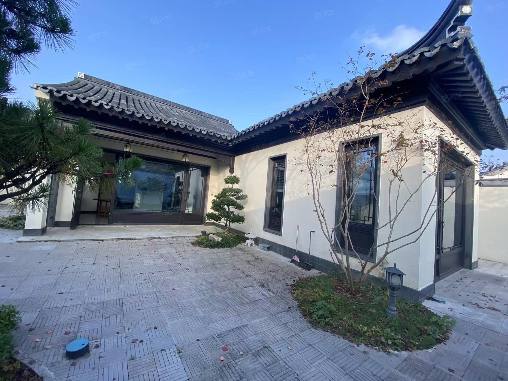 天使小镇砚溪湖精装平层院墅豪装带车库中央空调地暖新风系统