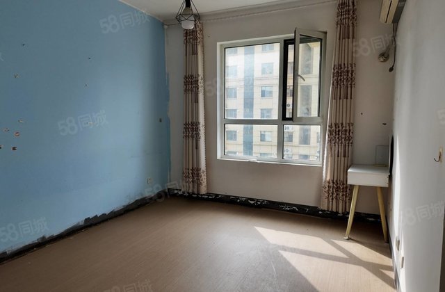 振华超市南邻，送车位储藏室，东昌丽都