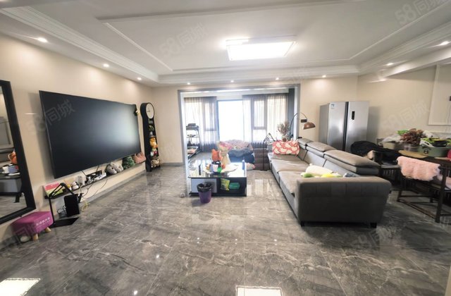 首创龙湾3室2厅168㎡75万二手房图片