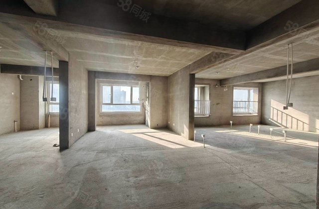 盛隆悦府4室2厅155.79㎡95万二手房图片