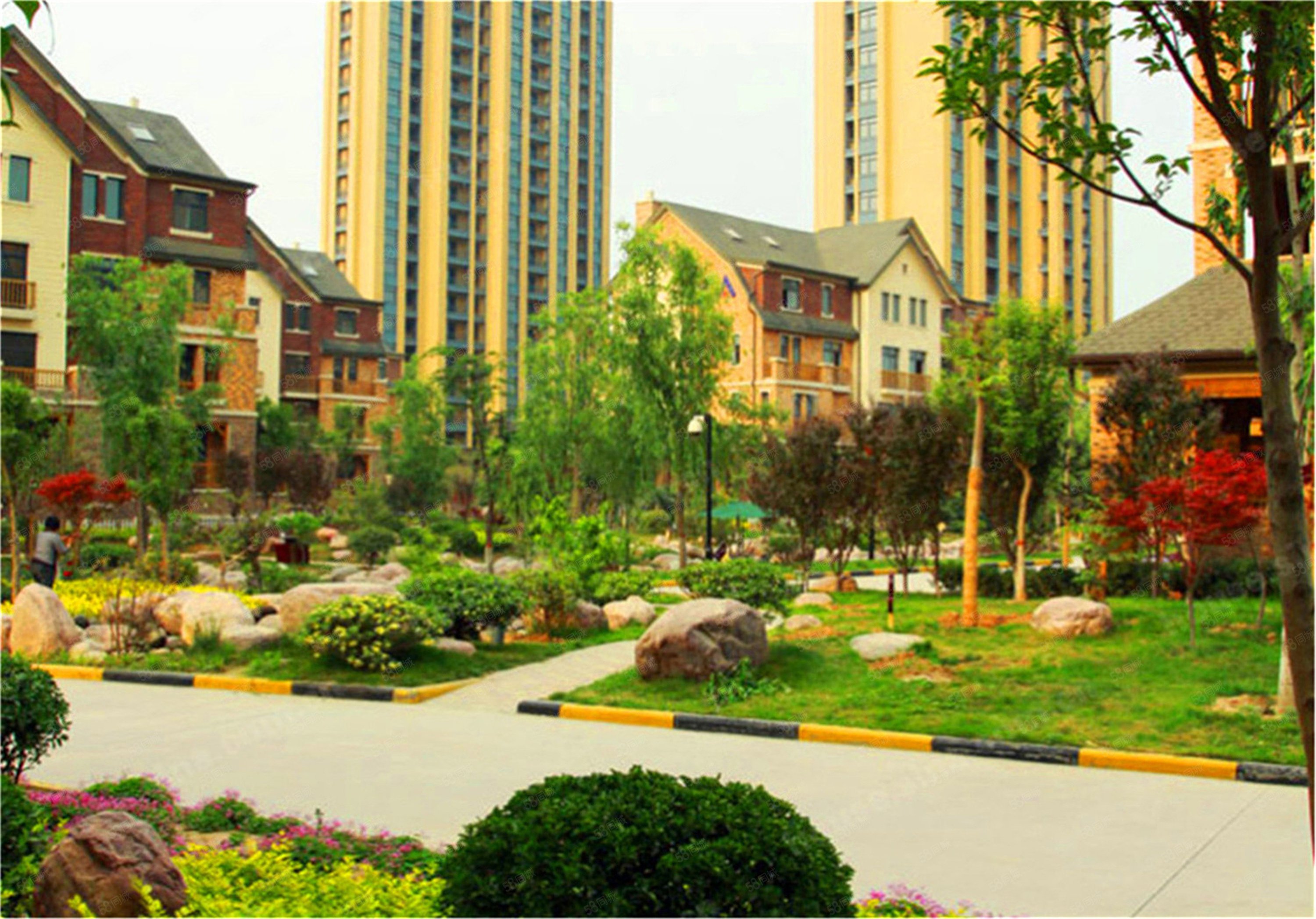 单价4900买大复式建业森林半岛小桥流水风景如画一中