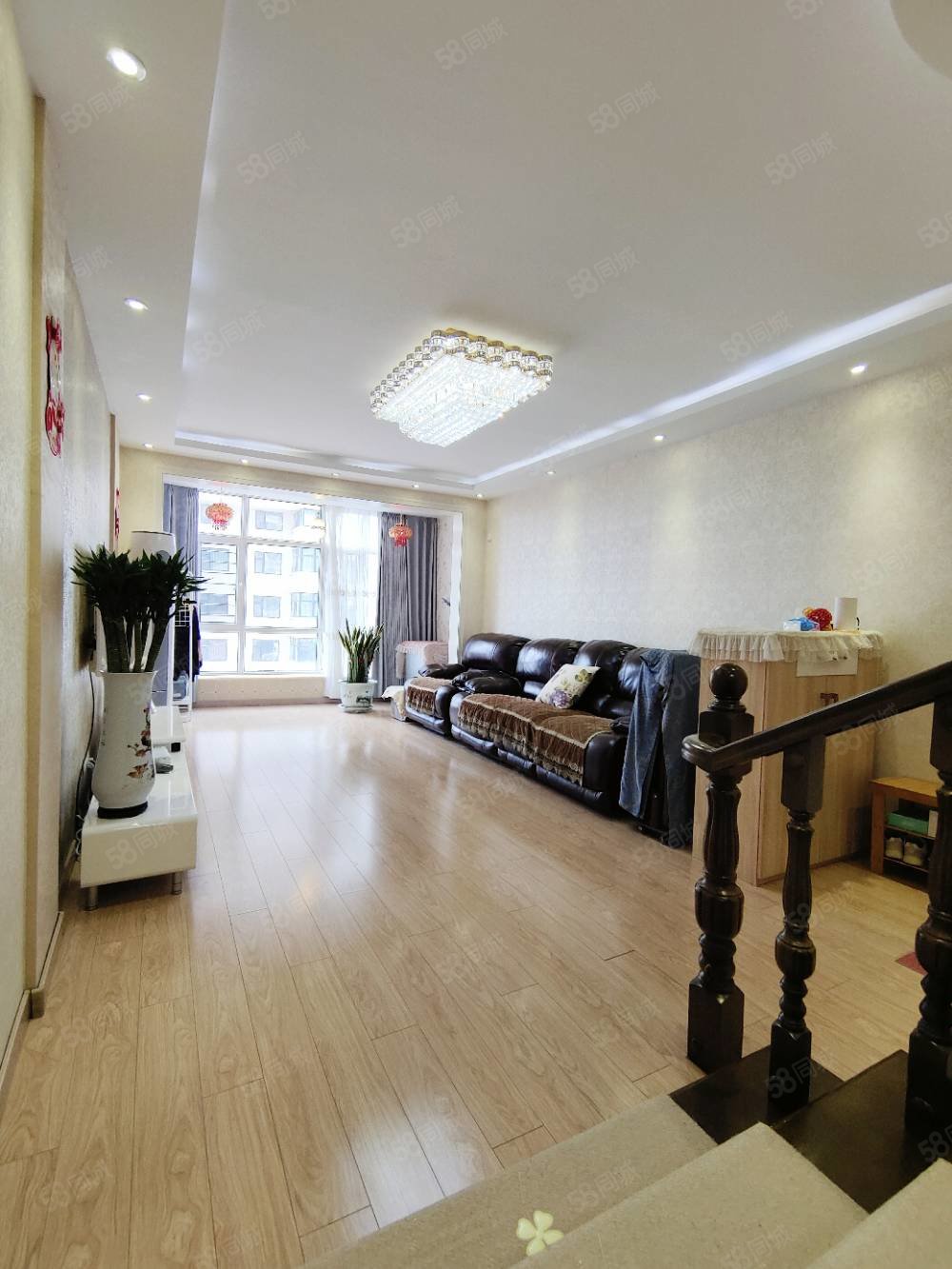 新天地小区2室2厅1卫124㎡南北73.8万