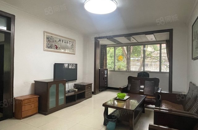 东方广场4室3厅135㎡34.9万二手房图片