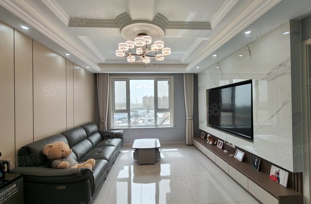 江北水镇別墅！精装修，上下两层，带两个露台，马上免大税