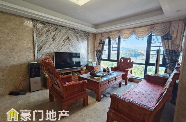 上东曼哈顿4室2厅128㎡186万二手房图片