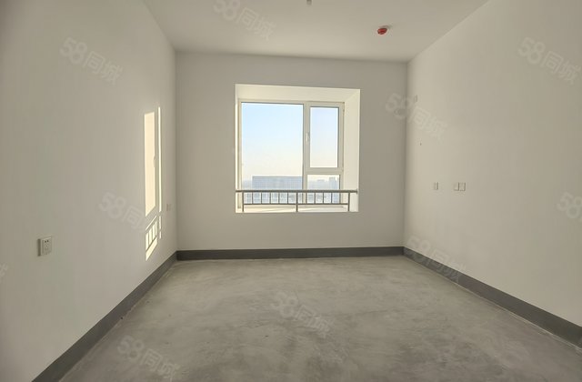 清风和庐 东边户 次新小区 装修好 有电梯 双卫生间