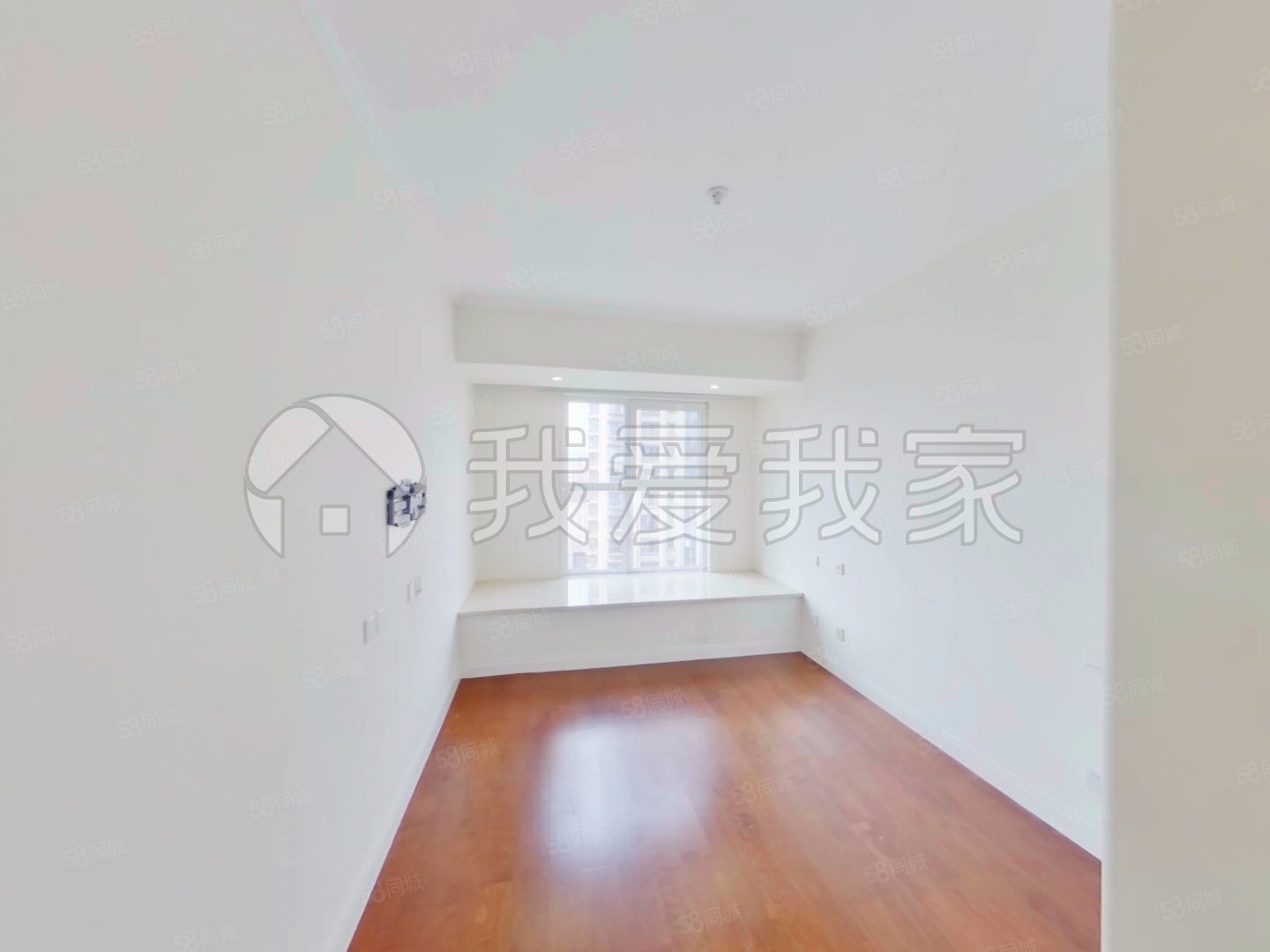 龍湖長(zhǎng)楹天街(東區(qū))3室2廳2衛(wèi)142.1㎡南北850萬(wàn)