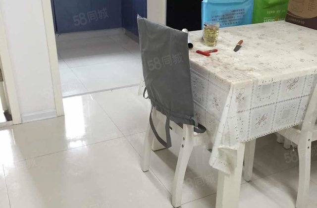 佳禾花园1室1厅61㎡18万二手房图片