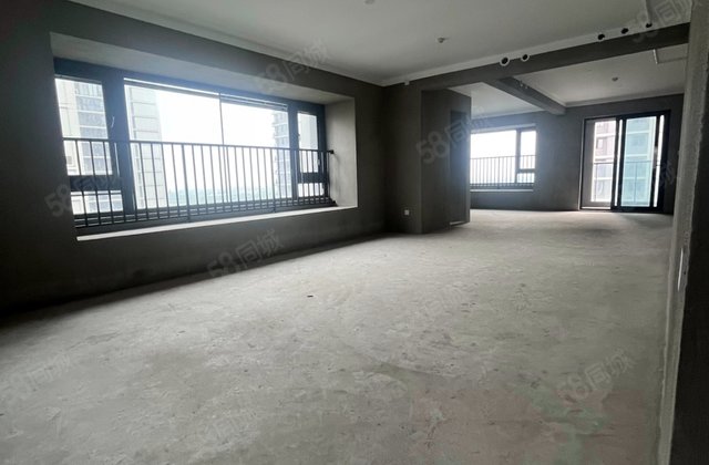凤悦印湖府4室2厅139㎡140万二手房图片