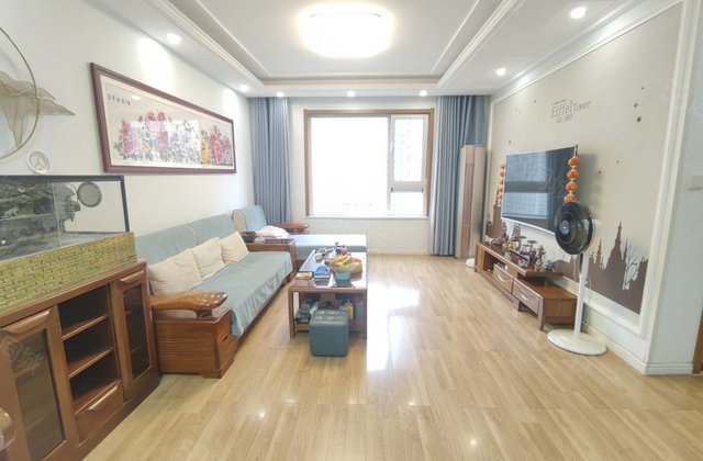 徒骇河  昌润莲城 中间楼层 可按揭 带储