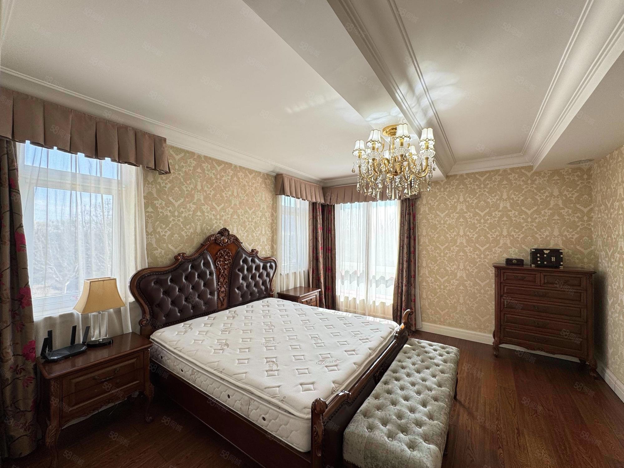 澳景園4室3廳5衛(wèi)365.66㎡南北1700萬(wàn)