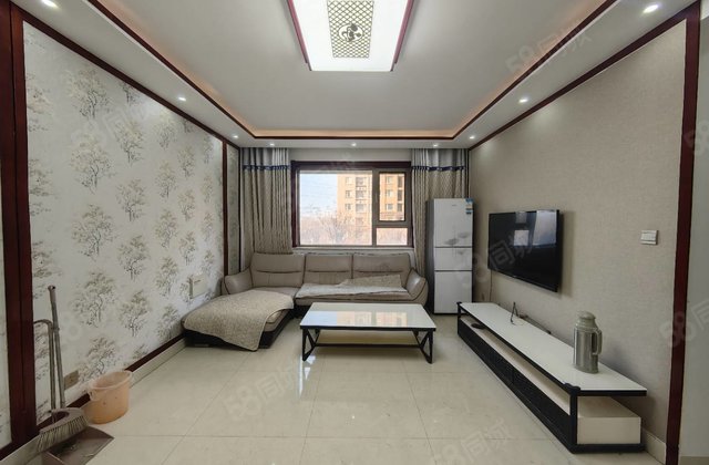 急售！急售！润景苑！三室朝阳精装好房！送车储！可按揭