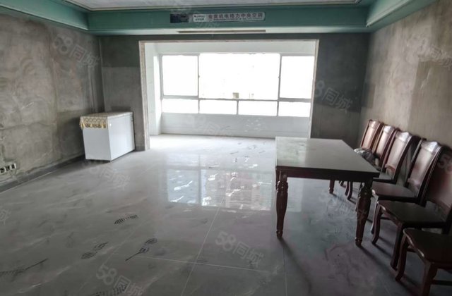 巢湖碧桂园银屏秀色5室2厅208㎡84.9万二手房图片